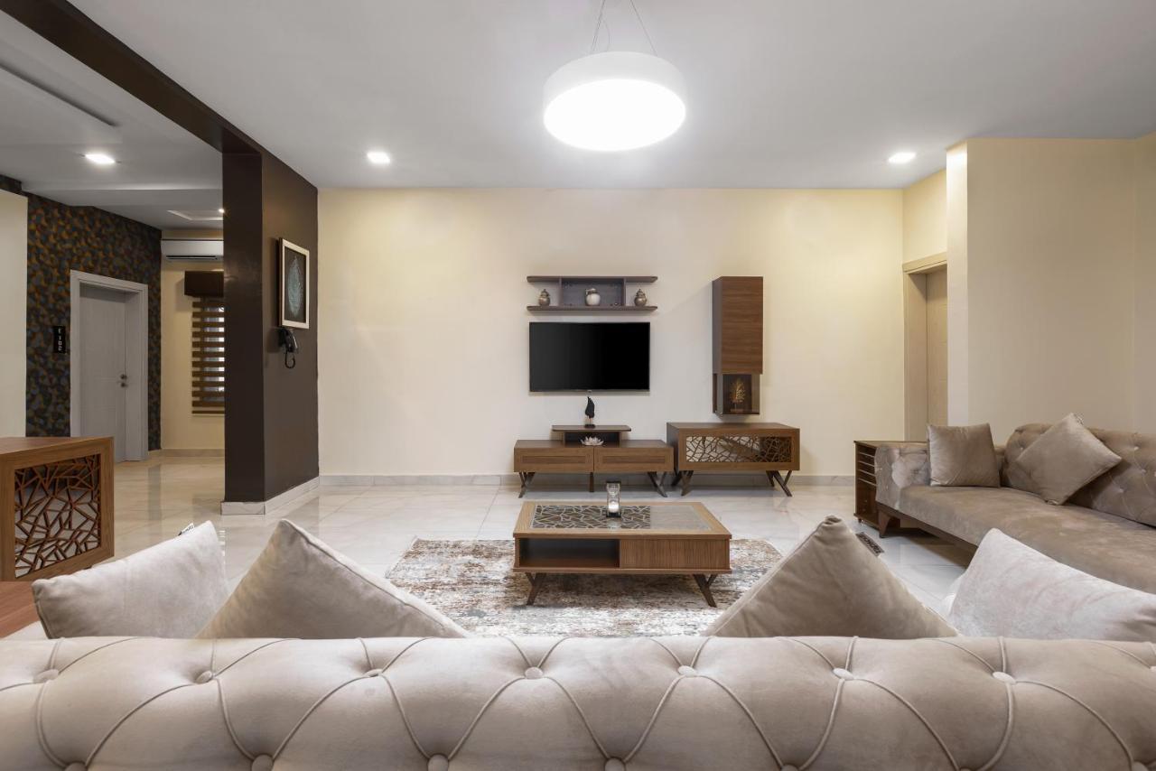 Bkt Cribs - Apartments & Suites أبوجا المظهر الخارجي الصورة