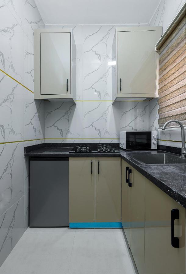Bkt Cribs - Apartments & Suites أبوجا المظهر الخارجي الصورة