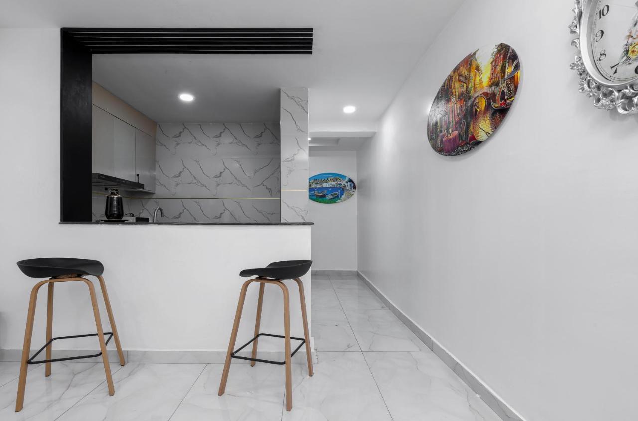 Bkt Cribs - Apartments & Suites أبوجا المظهر الخارجي الصورة